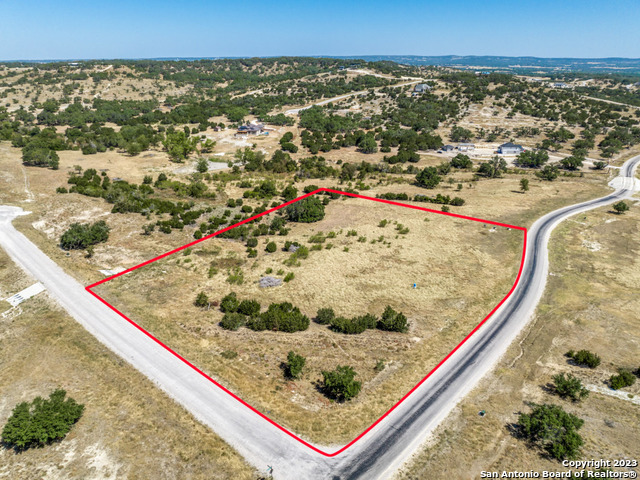 1496 majestic hills dr, blanco,  TX 78606