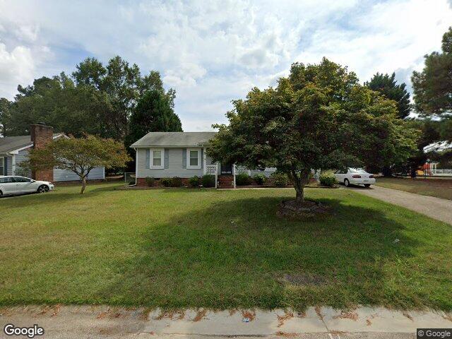 205 falcon ct, clayton,  NC 27520