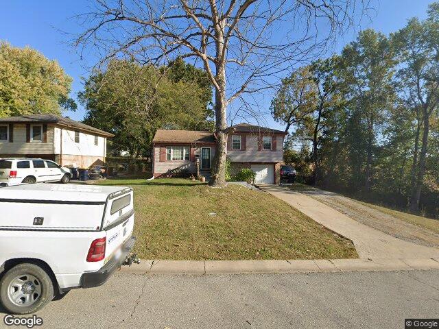 8212 ne 51st st, kansas city,  MO 64119