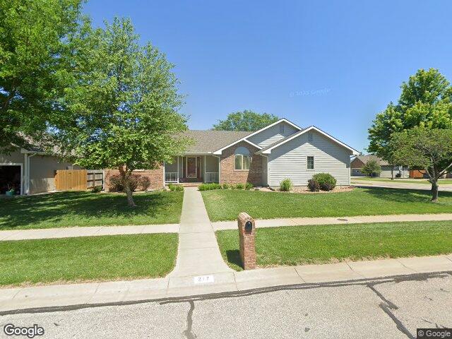 217 s estates dr, salina,  KS 67401