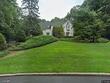220 hidden pond path, franklin lakes,  NJ 07417