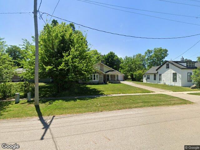 214 cedar st, paw paw,  MI 49079