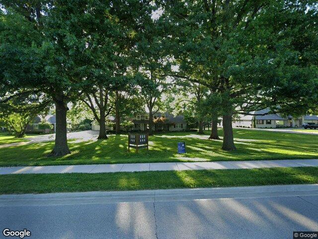 8801 mission rd, leawood,  KS 66206
