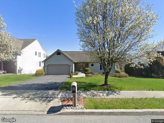 4741 dunham dr, reading,  PA 19606