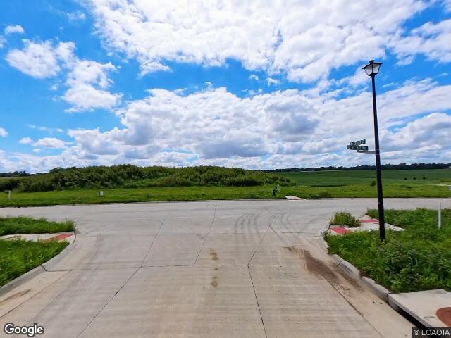 lot 13 center court, robins,  IA 52328