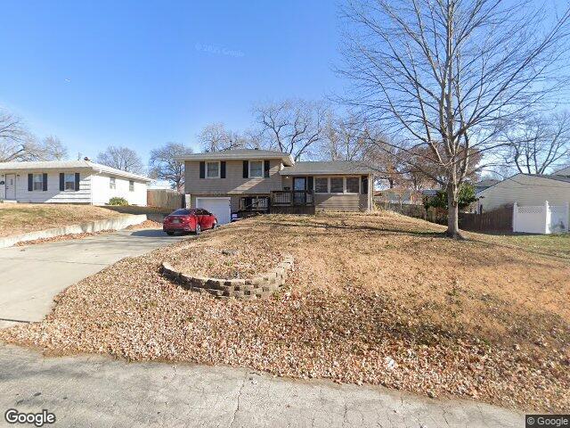 6303 n wayne ave, kansas city,  MO 64118