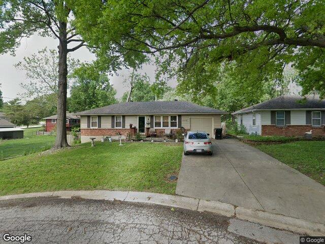 5116 s grand ave, independence,  MO 64055