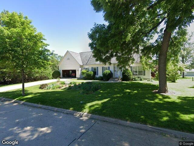 214 7th st nw, mount vernon,  IA 52314