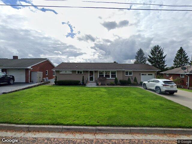 2710 hamilton dr, endicott,  NY 13760