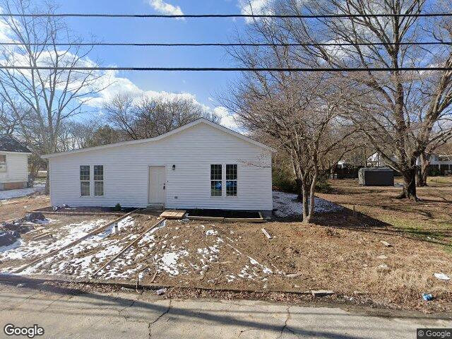 714 harriett st, henderson,  NC 27536