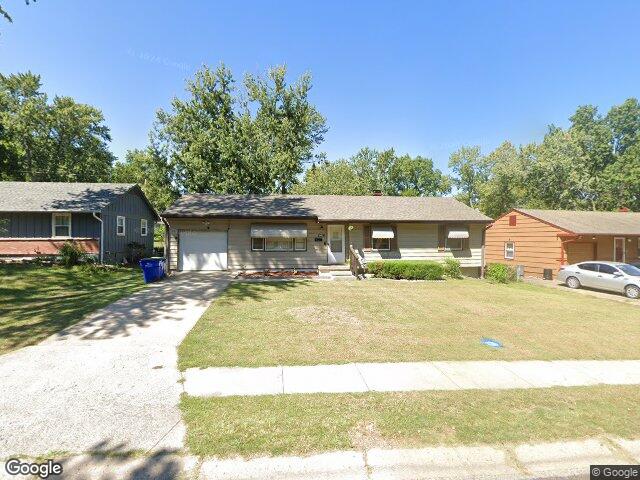 8316 stark ave, raytown,  MO 64138