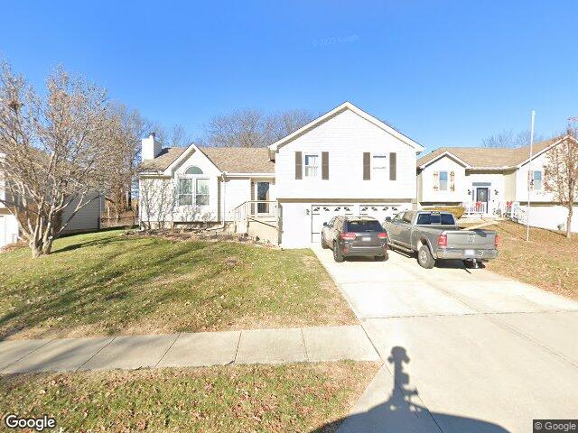 106 betsy ct, smithville,  MO 64089