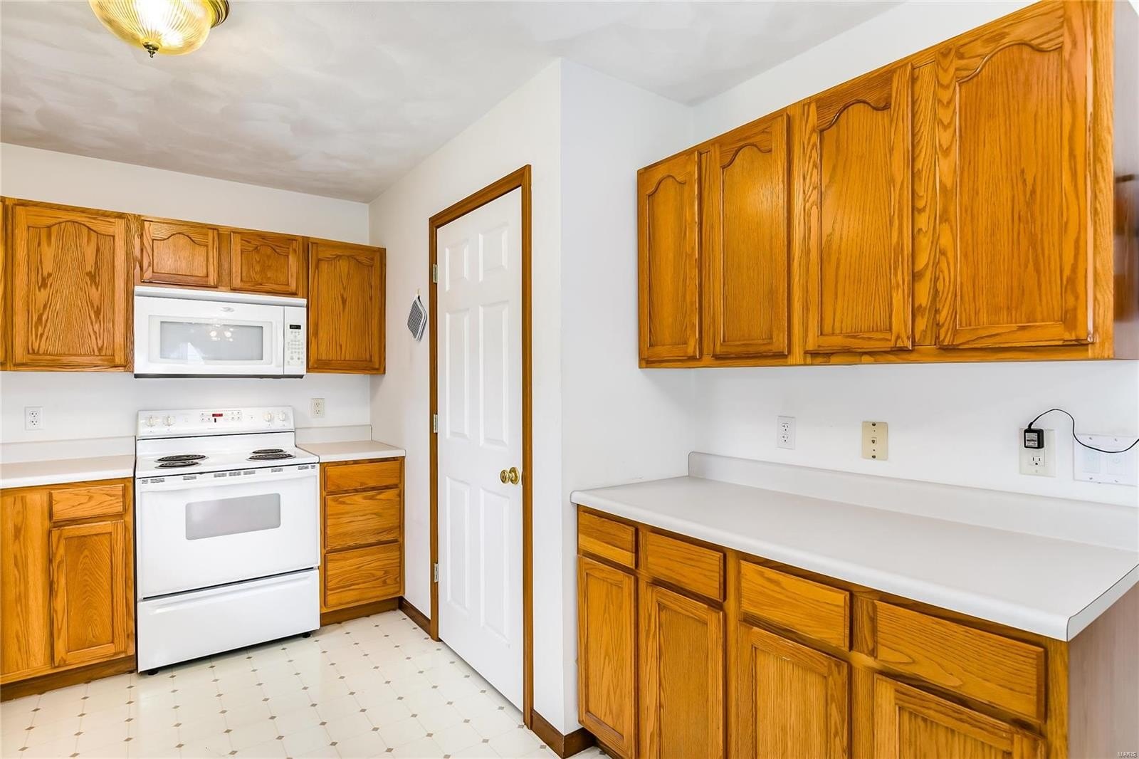 619 saint john dr, belleville,  IL 62221