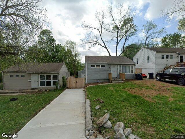1317 e 83rd ter, kansas city,  MO 64131