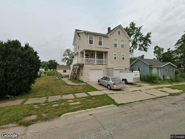1216 5th st nw, cedar rapids,  IA 52405