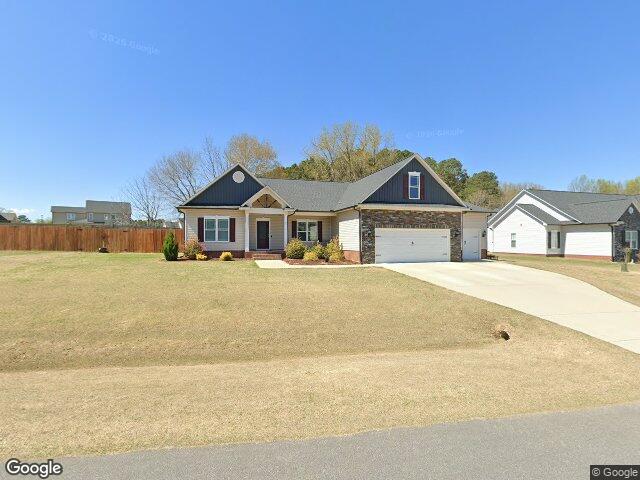 97 shady oaks dr, benson,  NC 27504