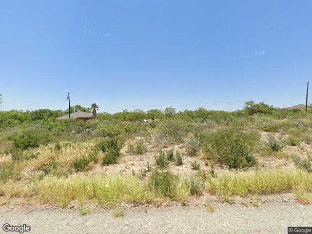 293 lisa blvd, eagle pass,  TX 78852