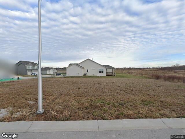 10425 n holly street, kansas city,  MO 64155