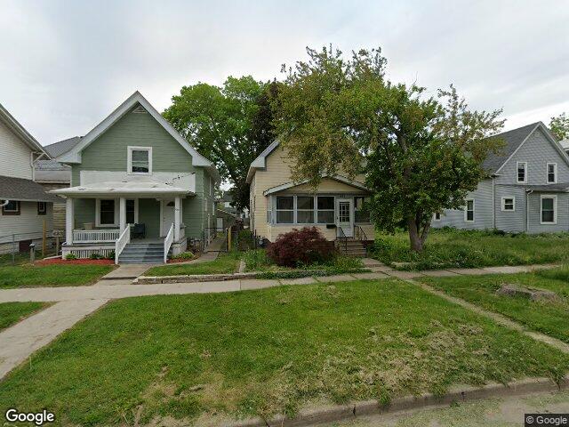 421 17th st se, cedar rapids,  IA 52403