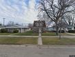 20 s 9th st, oakes,  ND 58474