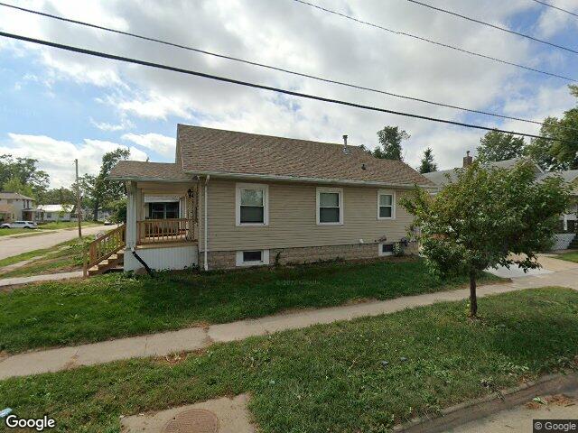 885 14th st ne, cedar rapids,  IA 52402