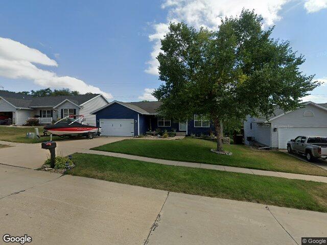 2901 38th ave sw, cedar rapids,  IA 52404