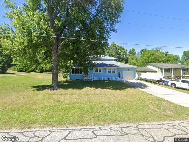 608 lakeview rd, paw paw,  MI 49079