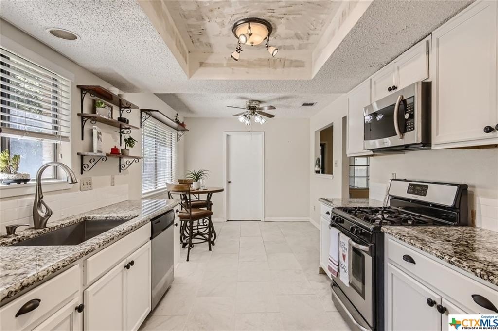 1408 doonesbury dr, austin,  TX 78758