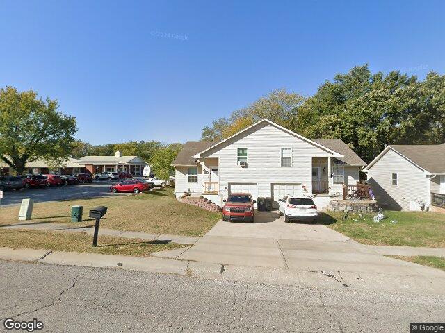 6900 sobbie rd, pleasant valley,  MO 64068