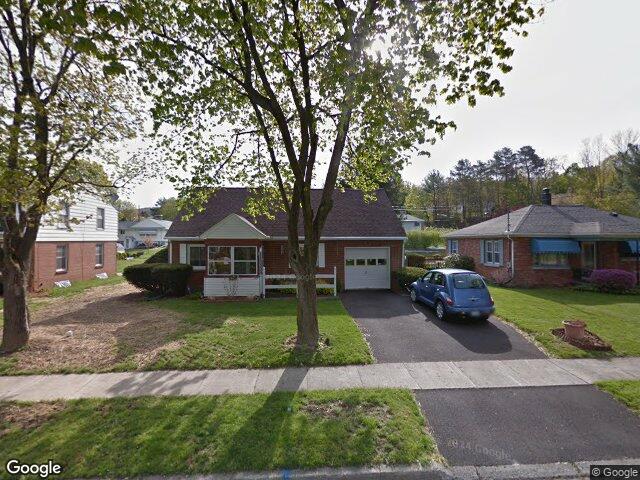 613 delano ave, vestal,  NY 13850