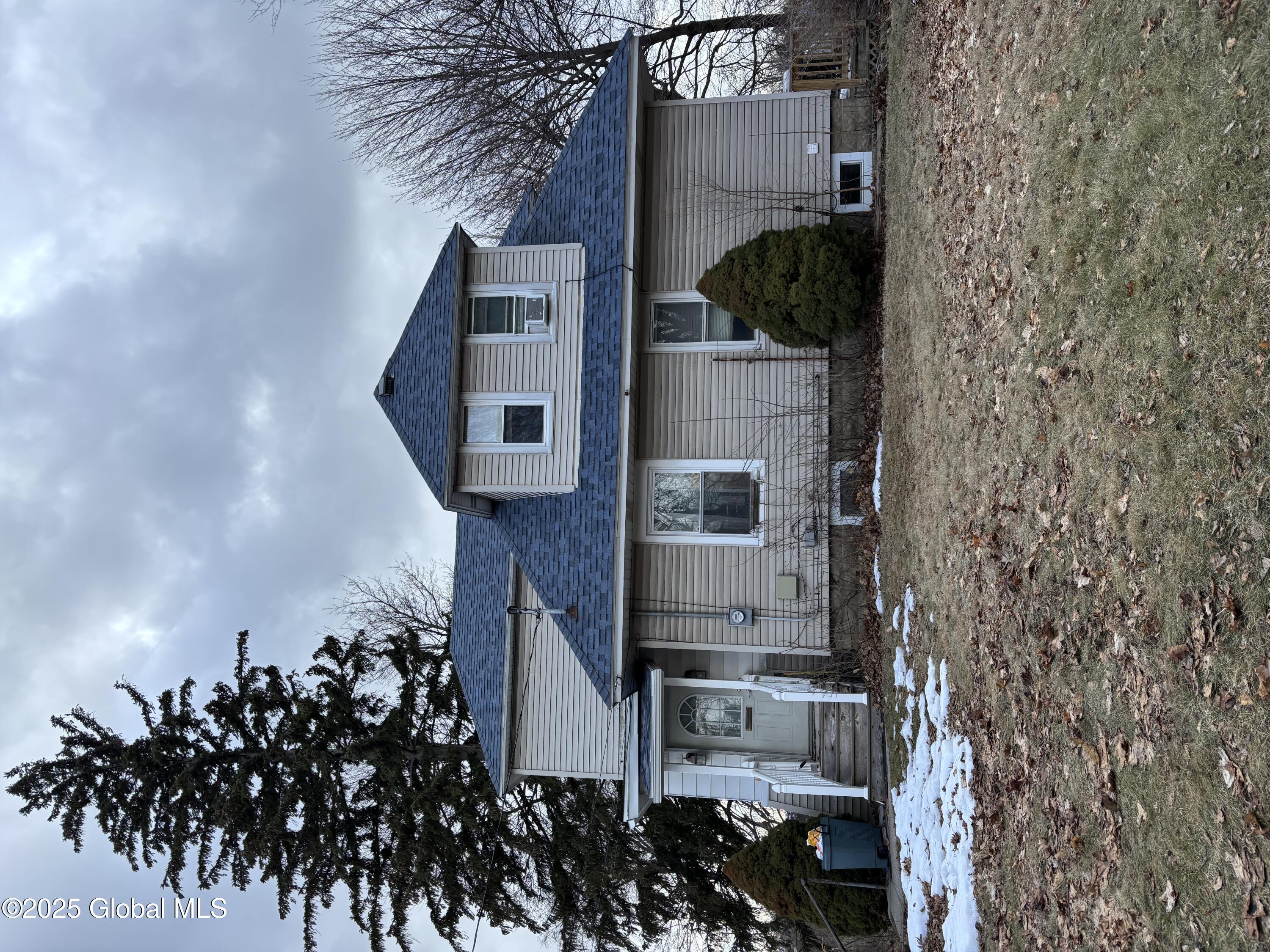 45 lorraine ave, schenectady,  NY 12304