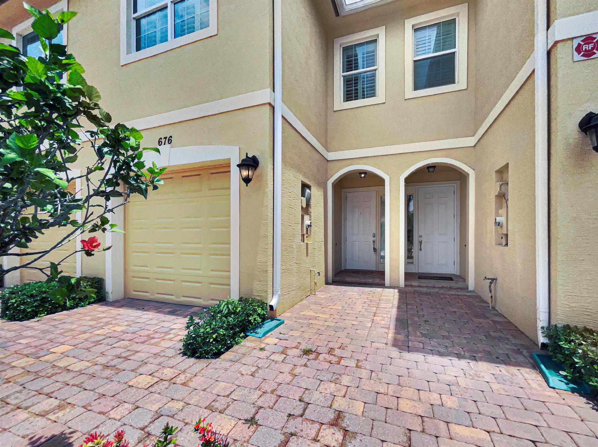 676 sw glen crest way, stuart,  FL 34997