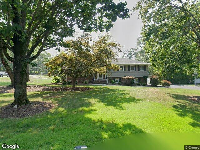 339 kay ln, wyckoff,  NJ 07481