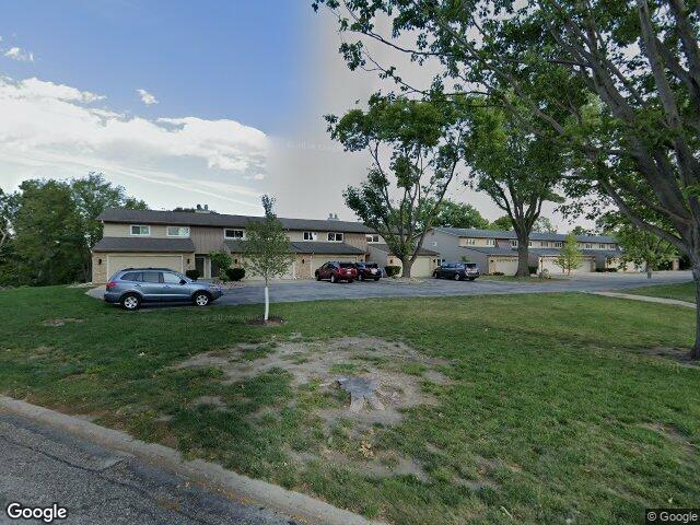 1721 applewood pl ne # d
                                ,Unit # D, cedar rapids,  IA 52402