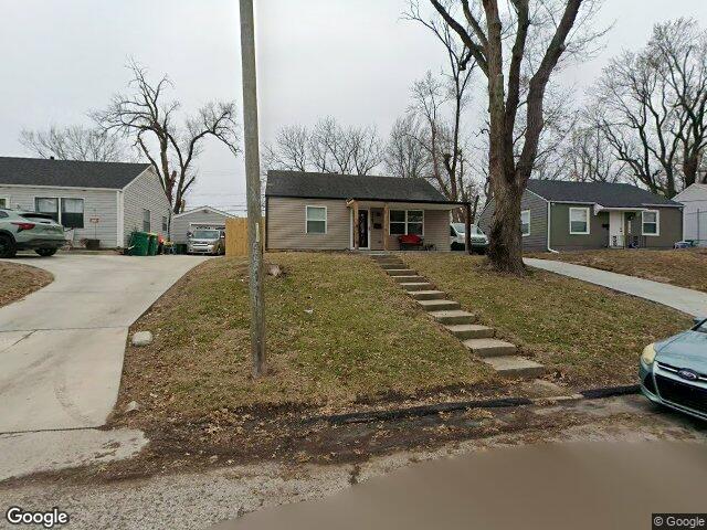 5201 locust ave, kansas city,  KS 66106