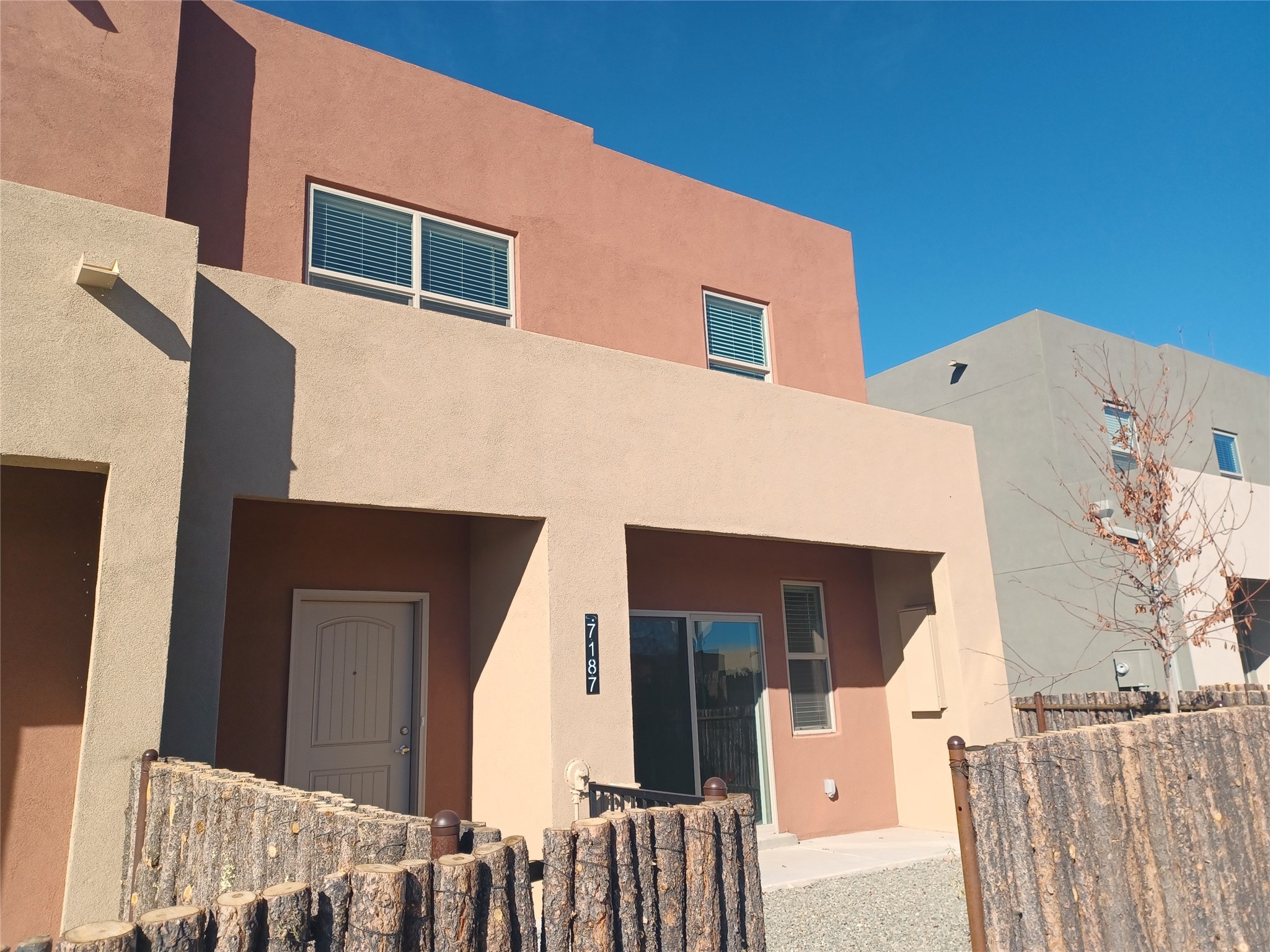 7187 plaza central, santa fe,  NM 87507