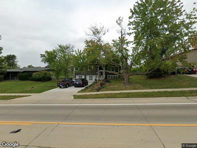 2129 42nd st ne, cedar rapids,  IA 52402