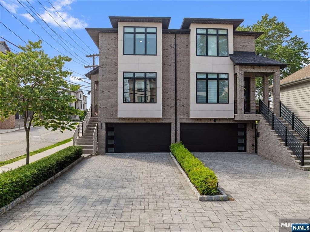 1553 west st, fort lee,  NJ 07024