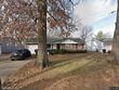 3606 s spring st, independence,  MO 64055