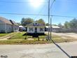 413 w main st, richmond,  MO 64085