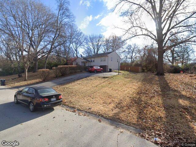 1701 ne 49th st, kansas city,  MO 64118