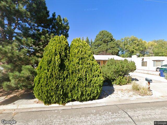 2725 camino chueco, santa fe,  NM 87505