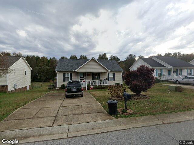 2113 mckinnon dr, clayton,  NC 27520