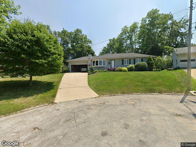 710 grant wood dr se, cedar rapids,  IA 52403