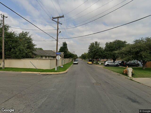 1763 rio rd., eagle pass,  TX 78852