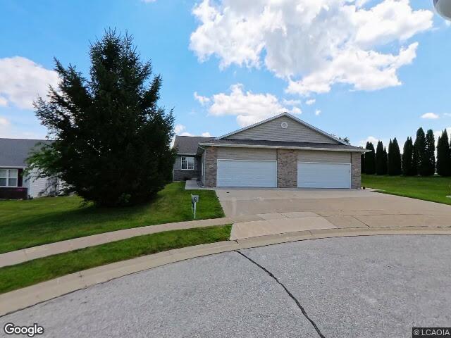 315 highland ct, fairfax,  IA 52228