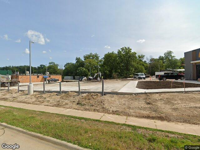 3210 center point rd ne, cedar rapids,  IA 52402