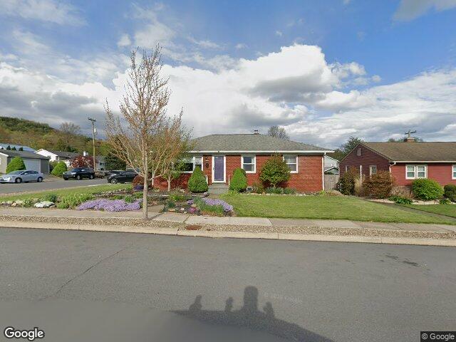 1640 fredna ave, williamsport,  PA 17701