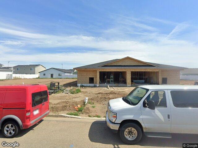 2412 landmark dr, minot,  ND 58703