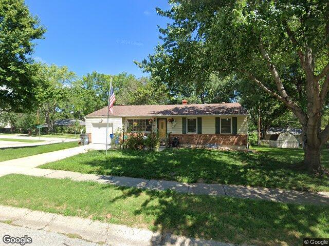 805 nw south summit cir, blue springs,  MO 64015